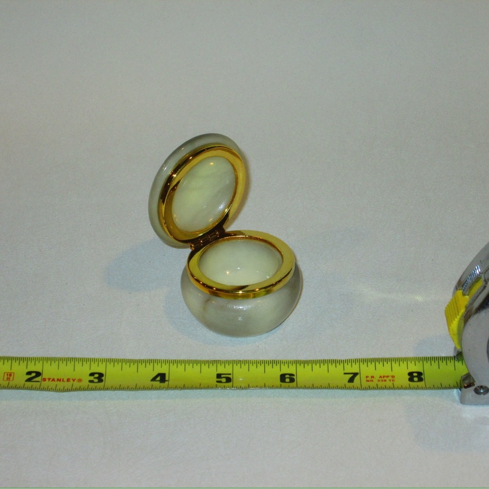 Alabaster Trinket Box - Picture 3 of 3